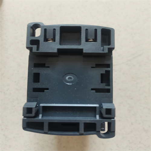 接觸器 LC1D258E7C (4)