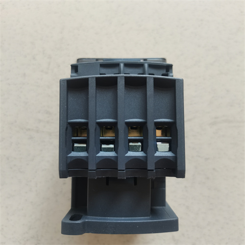 接觸器 LC1D258E7C (2)